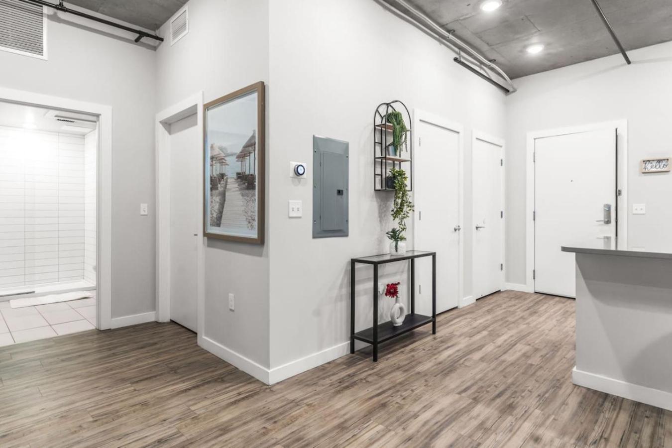 Modern 2 Bed Getaway Steps From Tropicana Field 圣彼得堡 外观 照片
